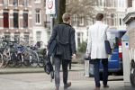 Amsterdam 1 maart 2019
Bridget Maasland verlaat haar nieuwe huis en gaat met een vriendin fietsend weg. Stoffeerders gaan weg bij Bridget