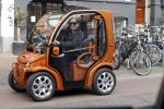 Amsterdam 28 februari 2019
Connie Witteman met een vriendin in haar Biro karretje ( Connieâ€™s creative car concept)