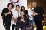 Amsterdam 4 februari 2019
Presentatie armbandje câ€™est Moi  (Art) voor de Esther Vergeer foundation.
Aanwezig zijn Esther Vergeer Quinty Trustfull Anouk Smulders Evelien de Bruijn en Mark Teurlings.