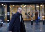 Amsterdam 1 februari 2019
Eugene v Dun ( ex partner  Connie bWitteman) arriveert bij de rechtbank van Amsterdam ivm zaak over de inbraak bij Connie op de pc hooftstraat.