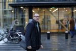 Amsterdam 1 februari 2019
Eugene v Dun ( ex partner  Connie bWitteman) arriveert bij de rechtbank van Amsterdam ivm zaak over de inbraak bij Connie op de pc hooftstraat.