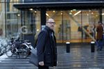 Amsterdam 1 februari 2019
Eugene v Dun ( ex partner  Connie bWitteman) arriveert bij de rechtbank van Amsterdam ivm zaak over de inbraak bij Connie op de pc hooftstraat.