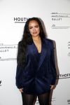 Amsterdam 14 maart 2019
Premiere het nationale ballet in de stopera. Eva Simons kwam met haar nieuwe vriend en â€¦