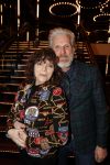 Zaandag 4 februari 2019
PremiÃ¨re Laten we eerlijk zijn in het zaantheater. Henriette Tol met man