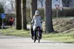 Vreeland 8 februari 2019
Inge Schrama op de bakfiets bij haar nieuwe huis in Vreeland.