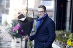 Amsterdam 14 februari 2019
JaÃ¯r Ferwerda haalt bloemen voor zijn vrouw en schoonmoeder bij bloemist Arjan.