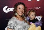 Amsterdam 10 februari 2019
Premiere Corgi in pathe arena.  Jessica Mendels met dochter IIse en dochter Eva Keesje