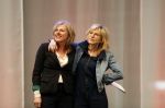 Enschede 26 februari 2019
Presentatie cast van Hanna van Hendrik met oa Huub Stapel en Johanna ter Steege. Presentatie is op vliegveld Twente.