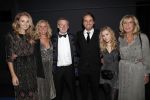 Hilversum 11 maart 2019
Uitreiking BUMA prijzen in studio 21. John Ewbank met Kelly Weekers Day Ewbank zijn zus en ouders.