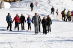 Lech 25 februari 2019
Koning Willem-Alexander, Koningin MÃ¡xima, Prinses Beatrix, Prins Constantijn, Prinses Laurentien en de prinsessen Amalia, Alexia en Ariane samen met Eloise, Leonore en Claus-Casimir tijdens de fotosessie tijdens de wintersportvakantie in Lech.