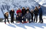 Lech 25 februari 2019
Koning Willem-Alexander, Koningin MÃ¡xima, Prinses Beatrix, Prins Constantijn, Prinses Laurentien en de prinsessen Amalia, Alexia en Ariane samen met Eloise, Leonore en Claus-Casimir tijdens de fotosessie tijdens de wintersportvakantie in Lech.