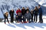 Lech 25 februari 2019
Koning Willem-Alexander, Koningin MÃ¡xima, Prinses Beatrix, Prins Constantijn, Prinses Laurentien en de prinsessen Amalia, Alexia en Ariane samen met Eloise, Leonore en Claus-Casimir tijdens de fotosessie tijdens de wintersportvakantie in Lech.