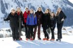 Lech 25 februari 2019
Koning Willem-Alexander, Koningin MÃ¡xima, Prinses Beatrix, Prins Constantijn, Prinses Laurentien en de prinsessen Amalia, Alexia en Ariane samen met Eloise, Leonore en Claus-Casimir tijdens de fotosessie tijdens de wintersportvakantie in Lech.