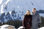 Lech 25 februari 2019
Koning Willem-Alexander, Koningin MÃ¡xima, Prinses Beatrix, Prins Constantijn, Prinses Laurentien en de prinsessen Amalia, Alexia en Ariane samen met Eloise, Leonore en Claus-Casimir tijdens de fotosessie tijdens de wintersportvakantie in Lech.
