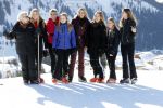 Lech 25 februari 2019
Koning Willem-Alexander, Koningin MÃ¡xima, Prinses Beatrix, Prins Constantijn, Prinses Laurentien en de prinsessen Amalia, Alexia en Ariane samen met Eloise, Leonore en Claus-Casimir tijdens de fotosessie tijdens de wintersportvakantie in Lech.