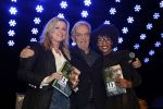 Bussum 6 maart 2019
Boekpresentatie van Lex Harding. Bridget Maasland en Sylvana Simons kregen het eerste boek overhandigd