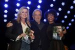 Bussum 6 maart 2019
Boekpresentatie van Lex Harding. Bridget Maasland en Sylvana Simons kregen het eerste boek overhandigd