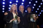 Bussum 6 maart 2019
Boekpresentatie van Lex Harding. Bridget Maasland en Sylvana Simons kregen het eerste boek overhandigd