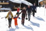 Oberlech 25 februari 2019
Lieke v Lexmond op skivakantie met haar man Bas v Veggel en hun zoontje Vik.
Ook de moeder van Bas en haar partner zijn erbij.