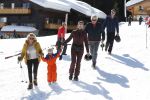 Oberlech 25 februari 2019
Lieke v Lexmond op skivakantie met haar man Bas v Veggel en hun zoontje Vik.
Ook de moeder van Bas en haar partner zijn erbij.