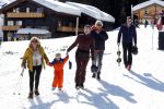 Oberlech 25 februari 2019
Lieke v Lexmond op skivakantie met haar man Bas v Veggel en hun zoontje Vik.
Ook de moeder van Bas en haar partner zijn erbij.