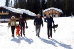 Oberlech 25 februari 2019
Lieke v Lexmond op skivakantie met haar man Bas v Veggel en hun zoontje Vik.
Ook de moeder van Bas en haar partner zijn erbij.