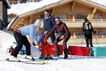 Oberlech 25 februari 2019
Lieke v Lexmond op skivakantie met haar man Bas v Veggel en hun zoontje Vik.
Ook de moeder van Bas en haar partner zijn erbij.