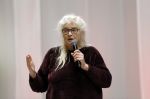 Enschede 26 februari 2019
Presentatie cast van Hanna van Hendrik met oa Huub Stapel en Johanna ter Steege. Presentatie is op vliegveld Twente. Liesbeth Colthof