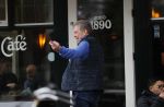 Amstelveen 2 maart 2019
Maarten Spanjer staat bij cafe 1890 neen sigaretje te roken.