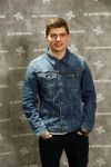 Amsterdam 4 februari 2019
Max Verstappen bij de presentatie van de G-Star RAW Max Verstappen lijn in de G-star winkel op de pc Hooftstraat. Max gaat met fans op de foto.