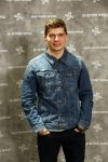 Amsterdam 4 februari 2019
Max Verstappen bij de presentatie van de G-Star RAW Max Verstappen lijn in de G-star winkel op de pc Hooftstraat. Max gaat met fans op de foto.