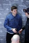 Amsterdam 4 februari 2019
Max Verstappen bij de presentatie van de G-Star RAW Max Verstappen lijn in de G-star winkel op de pc Hooftstraat. Max gaat met fans op de foto.