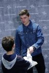 Amsterdam 4 februari 2019
Max Verstappen bij de presentatie van de G-Star RAW Max Verstappen lijn in de G-star winkel op de pc Hooftstraat. Max gaat met fans op de foto.