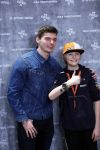 Amsterdam 4 februari 2019
Max Verstappen bij de presentatie van de G-Star RAW Max Verstappen lijn in de G-star winkel op de pc Hooftstraat. Max gaat met fans op de foto.