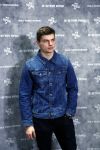 Amsterdam 4 februari 2019
Max Verstappen bij de presentatie van de G-Star RAW Max Verstappen lijn in de G-star winkel op de pc Hooftstraat. Max gaat met fans op de foto.