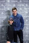 Amsterdam 4 februari 2019
Max Verstappen bij de presentatie van de G-Star RAW Max Verstappen lijn in de G-star winkel op de pc Hooftstraat. Max gaat met fans op de foto.