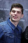 Amsterdam 4 februari 2019
Max Verstappen bij de presentatie van de G-Star RAW Max Verstappen lijn in de G-star winkel op de pc Hooftstraat. Max gaat met fans op de foto.