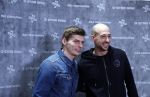 Amsterdam 4 februari 2019
Max Verstappen bij de presentatie van de G-Star RAW Max Verstappen lijn in de G-star winkel op de pc Hooftstraat. Max gaat met fans op de foto.