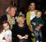 Berkel en Rodenrijs, 12 Maart 2019
Uitreiking boek  Dunya van Monique Hazes    Monique Westenberg
Monique Hazes Oma Corrie en Annemarie Hermus