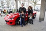 Amsterdam 2 maart 2019
Najib Amhali en zijn vrouw Miama vieren de 4e verjaardag van hun zoon Novell . Ook zoon Noah is aanwezig in Candy Castle. Ze arriveren in een rode ferrari.