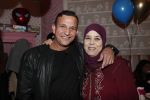 Amsterdam 2 maart 2019
Najib Amhali en zijn vrouw Miama vieren de 4e verjaardag van hun zoon Novell . Ook zoon Noah is aanwezig in Candy Castle. Najib met zijn moeder.