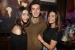 Amsterdam 14 februari 2019
Feestje voor de kluivert dog rescue foundation in het toppers cafe. Nino Wilkes met 2 vriendinnen
