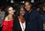 Amsterdam 14 februari 2019
Feestje voor de kluivert dog rescue foundation in het toppers cafe. Patrick en Rossana Kluivert met moeder van Patrick