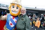 Heerenveen 17 maart 2019
De hollandse 100 voor de stichting lymphe&Co in Thialf.
Aanwezig oa Prins Bernhard jr Prinses Annette Prins Pieter Christiaan Mr Pieter v Vollenhoven Prinses Margriet Rosanna Kluivert Monique des Bouvrie en Tim Douwsma.