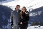 Lech 25 februari 2019
Koning Willem-Alexander, Koningin MÃ¡xima, Prinses Beatrix, Prins Constantijn, Prinses Laurentien en de prinsessen Amalia, Alexia en Ariane samen met Eloise, Leonore en Claus-Casimir tijdens de fotosessie tijdens de wintersportvakantie in Lech.