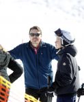 Lech 25 februari 2019
Koning Willem-Alexander, Koningin MÃ¡xima, Prinses Beatrix, Prins Constantijn, Prinses Laurentien en de prinsessen Amalia, Alexia en Ariane samen met Eloise, Leonore en Claus-Casimir tijdens de fotosessie tijdens de wintersportvakantie in Lech.