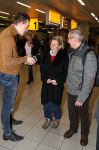 Amsterdam, 16 Februari 2019
Aankomst op Schiphol van Ria Bartling (vriendin oud-bokser Rudi Lubbers) samen met Dr. Martin Wagtmans in gesprek met Nick Dijkmaan