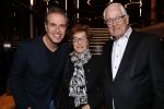 Zaandag 4 februari 2019
PremiÃ¨re Laten we eerlijk zijn in het zaantheater. Richard Kemper met zijn ouders
