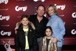 Amsterdam 10 februari 2019
Premiere Corgi in pathe arena. Robert Leroy met partner Jamie de Boer en zijn zoon en dochter
