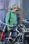 Amsterdam 27 februari 2019
Saskia Noort met haar hondje in Amsterdam zuid.